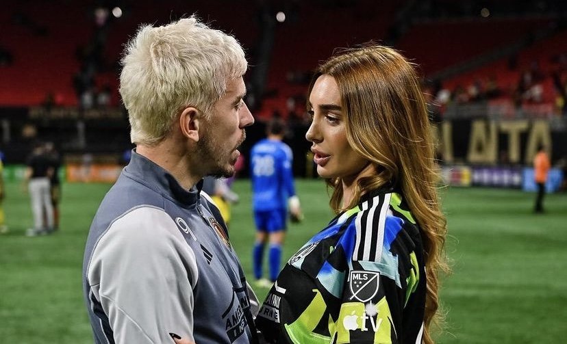 PHOTO: საბა ლობჟანიძემ თავის რჩეულს ხელი სთხოვა