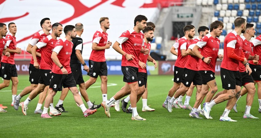 საქართველოს ნაკრებმა არასრული შემადგენლობით ივარჯიშა - ვილი სანიოლმა ფეხბურთელების ნაწილი დაასვენა საქართველოს ნაკრებმა არასრული შემადგენლობით ივარჯიშა - ვილი სანიოლმა ფეხბურთელების ნაწილი დაასვენა